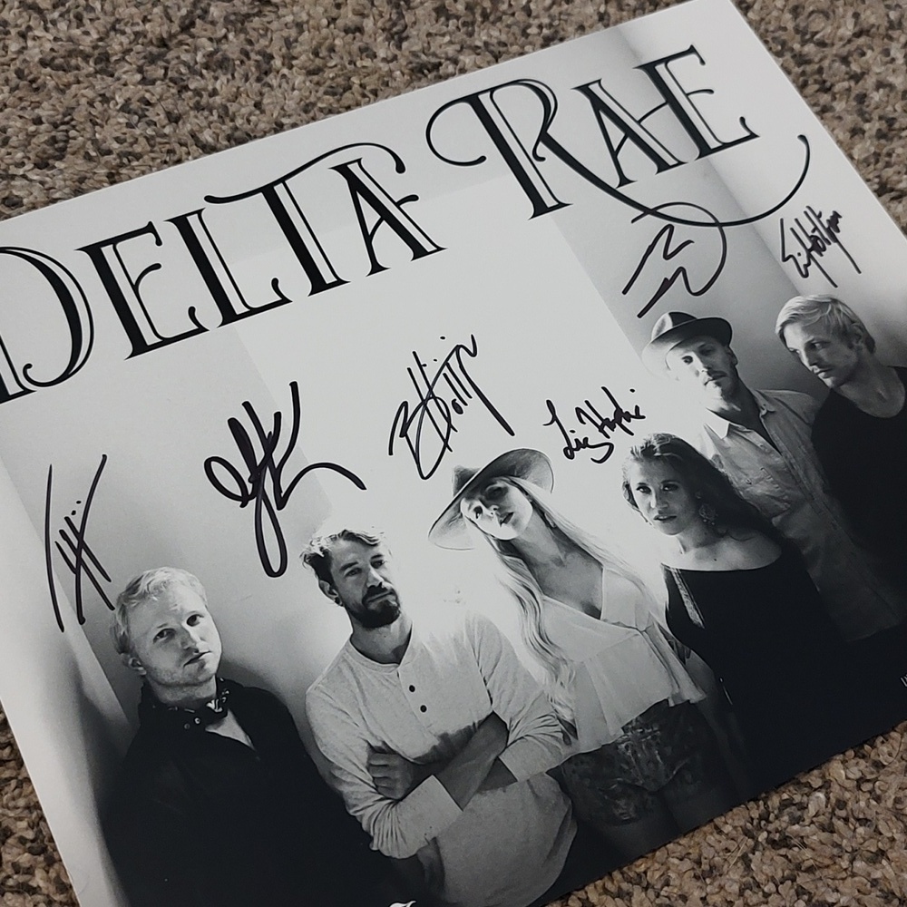 Delta Rae Hand Signed Autograph Photo - Picture 2 of 4